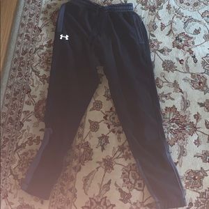 Men’s Under Armour fleece sweatpants